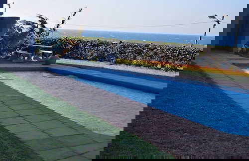 208 Coral Reef - Photo 13