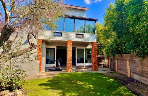 West LA - Family House & Private Yard - 10 mins from LAX & Beach - Foto 1