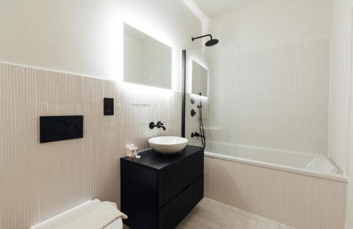 Luxurious & Modern London Apartment in Honor Oak - Photo 29