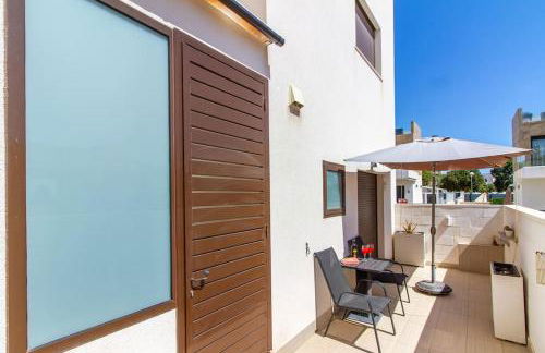 Villa Nina with pool - Photo 16