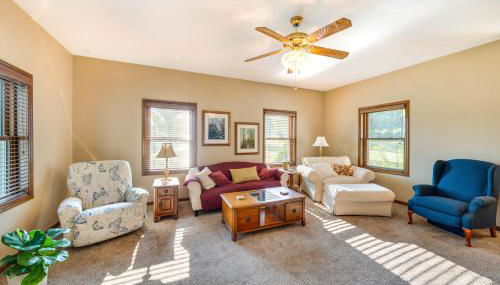 Spacious Beloit Retreat Close to Parks and Trails! - Foto 3