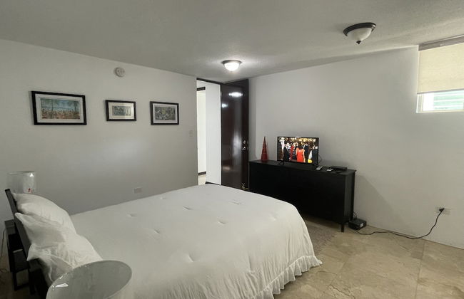 CasaMar 3 Bed 3 Bath With Pool - Photo 3