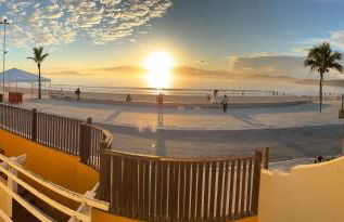 Flat Pé na Areia Cabo Frio - Foto 11