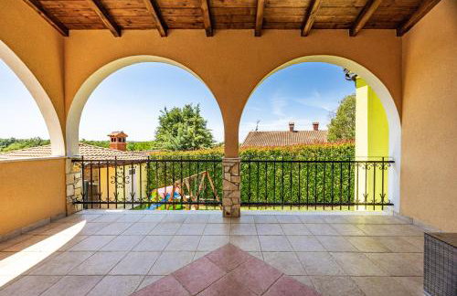 Villa Andrea for 17 people with private 40 m2 pool & pet friendly near Poreč - Photo 6