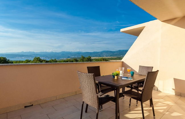 Apartment in Omisalj Near Sea Beach - Foto 12