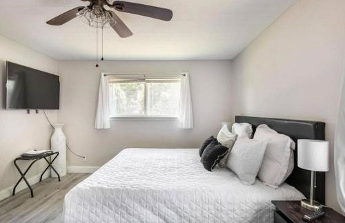 4 Bed 3 Bath House, Spacious, Smart TVs in all rooms, Whole house to yourself - Foto 20