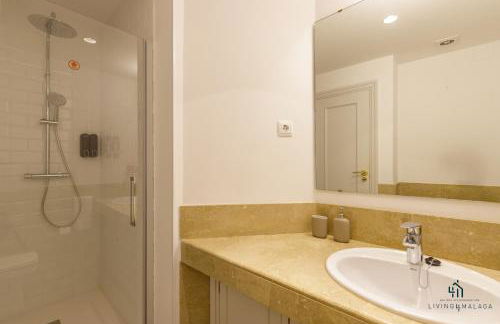 Living4malaga Seafront Duplex - Photo 20