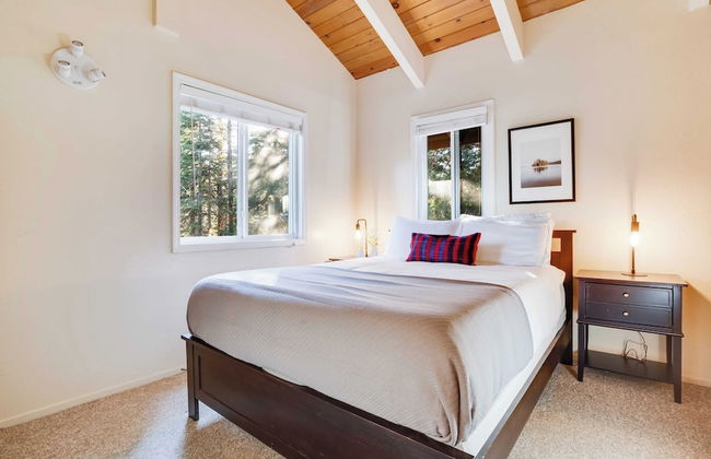 Homewood by Avantstay Amazing Family Cabin w/ Hot Tub & Sauna - Foto 19