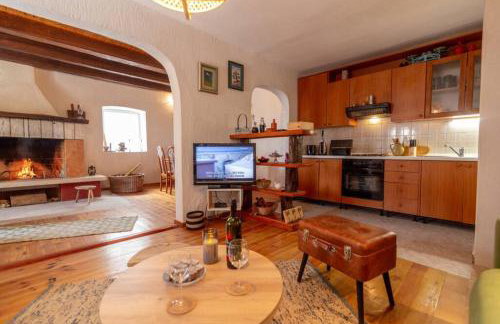 House with Jacuzzi and Billiard Peaceful Nature Retreat near Imotski - Foto 13