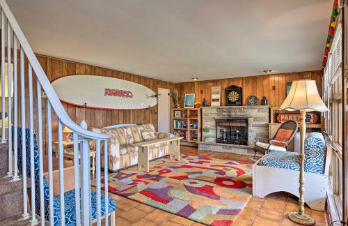 Rhode Island Oceanview Retreat Walk to Shore! - Foto 15