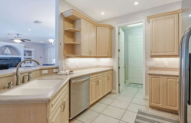 323 SE 17th St - Photo 29