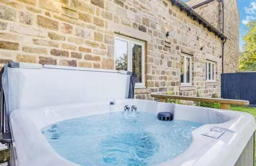 Stunning Barn with Hot Tub on a Secluded Farm - Foto 12