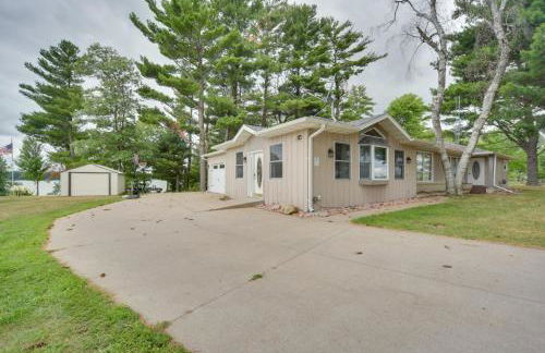 Lakefront Chetek Haven Dock, Screened Gazebo - Foto 40