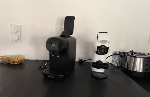 villa récente climatisée avec piscine privée - Photo 5