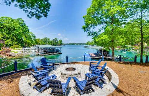 Beautiful Lake Keowee Home with Boat Dock and Fire Pit - Foto 35