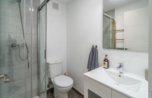 Casa Playa Guadalmar, beautiful apartment in front of the sea, wifi, AC, smart TV, Private parking - Photo 36