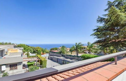 Lovely Home In Acicatena With Wifi - Foto 3