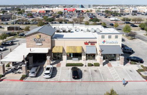 Modern Living 1B 1B Steps from Shops, Dining Fun - Foto 26