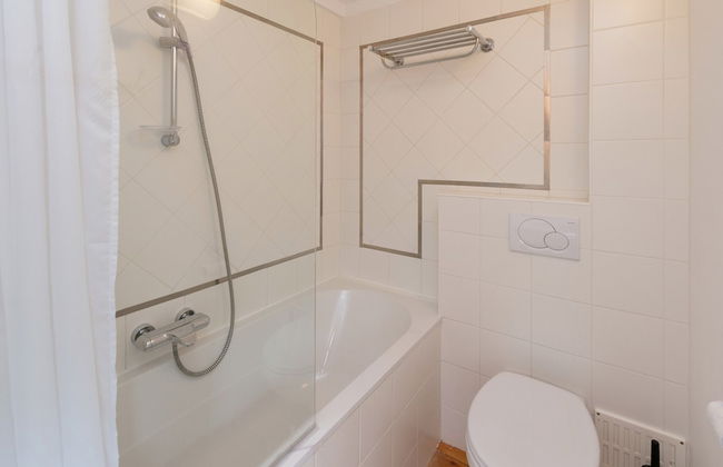 Beautiful Manor House in a Park Near Rochefort - Foto 24