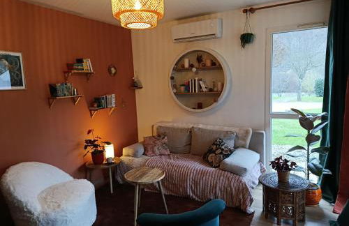 Maisonnette dans son écrin de verdure - Photo 4