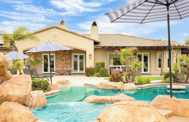 Secluded Estate Exclusive Views of Wine Country + Private Home Theater Twilight Vines by Avantstay - Foto 25