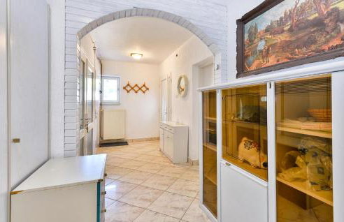 Awesome Home In Nespes - Foto 20