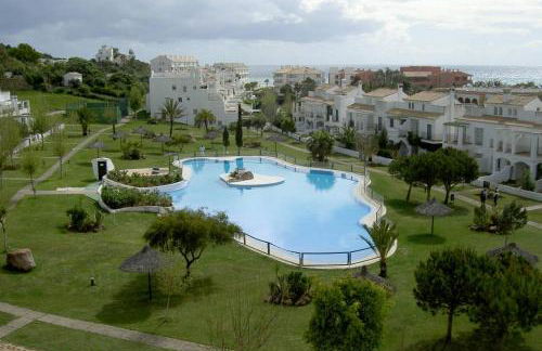 ESTUDIO EN ZAHARA piscina y acceso a playa - Photo 10