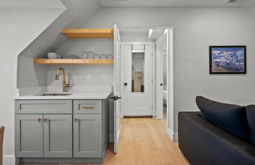 Broadway Dog-Friendly Loft with Parking - Foto 4