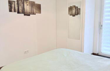 LeT2 Appartement Moderne avec Terrasse et Parking - Foto 13