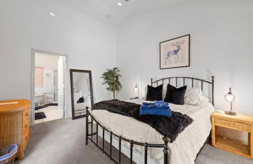 Zen Whisper in the Woods - Foto 8