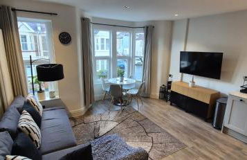 Ship Shape Bristol Fashion - Foto 1