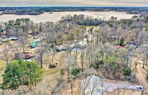 Home with Screened Porch - Near Toledo Bend Lake! - Foto 31