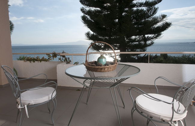 Messinian Blue SeaSide Villa - Photo 34