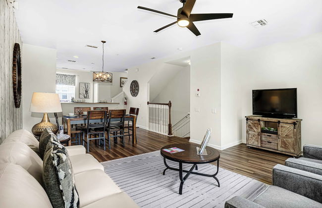 Spacious Townhome W/patio & Garage! Sleeps10 - Foto 11