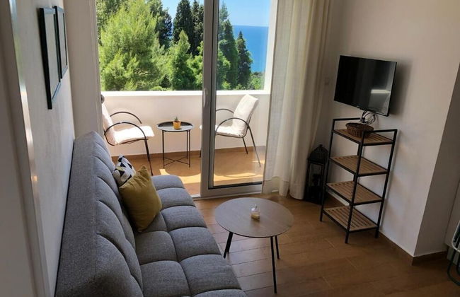 Penthouse Apartment With Panoramic Views - Photo 14