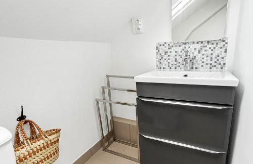 Douillet studio avec Wi-Fi, proche Transports - Photo 11