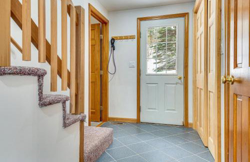 Family Retreat Near Winter Trails in Wakefield! - Foto 27