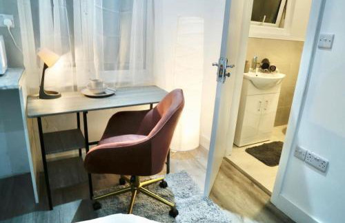 Beautiful NW4 Studio - Professional Market - Own Entry - Photo 7