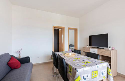 Simplistic Apartment in Neviđane near Sea beach - Foto 18