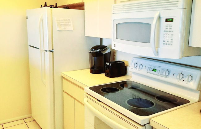 Sunset Beach 202 2 Bedroom Condo by RedAwning - Photo 4