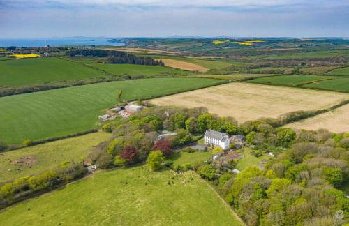 Cuffern Manor - Foto 5