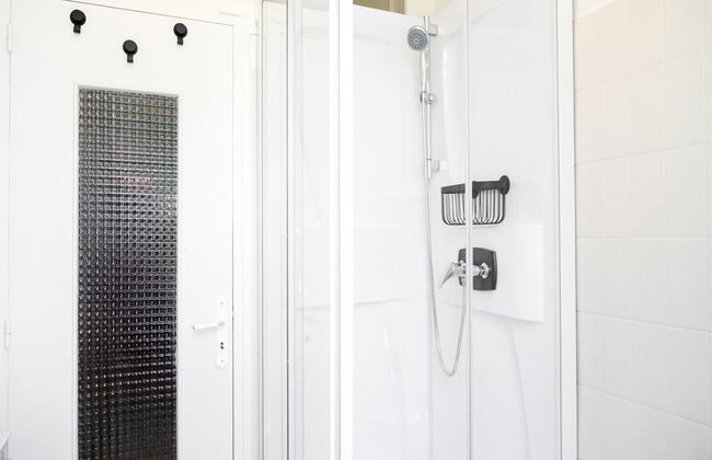 Holiday Home With Pool in Coubjours - Photo 15