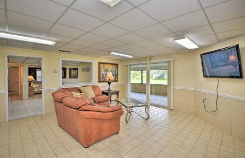 Waterfront Welaka Escape with Private Docks! - Foto 4