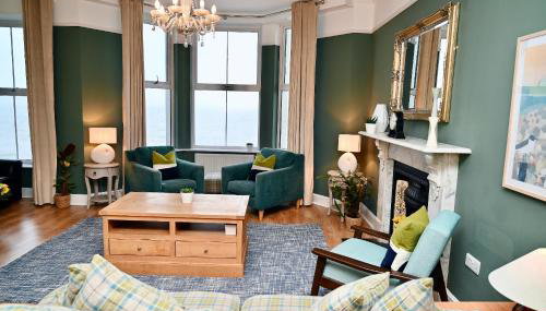 Glan y Mor, Sleeps 20, 8 Bedrooms, 8 Bathrooms, Seafront, Criccieth - Foto 4