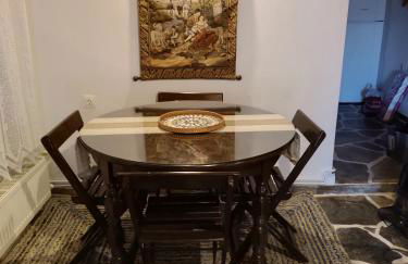 The Lady of the Lake - Photo 5