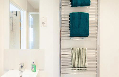 Balcony View, Fitzroy Court, 2 Bed Apartment, 2 Bathroom - High Wycombe - Foto 23