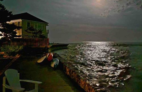 Direct Waterfront 4 Bedroom Beach House With Stunning LI Sound Views & Private Beach - Foto 23