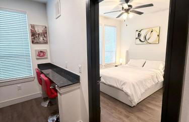 Contemporary Comfort Near The Woodlands - Foto 33