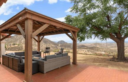 20 Acre Panoramic View Estate Hot Tub Pickleball Game Room - Foto 7