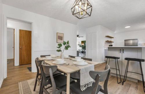 Housepitality - Electric Ave - 3 BDR and Hot Tub - Foto 3